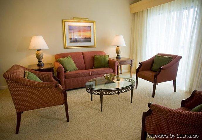 Hotel Courtyard By Marriott Erie Ambassador Conference Center Chambre photo